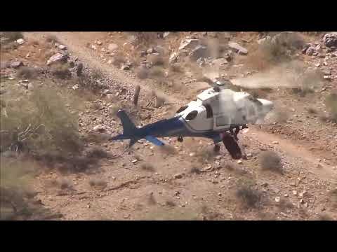A stretcher malfunctions and makes the rescue difficult