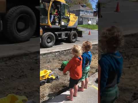 A really nice backhoe operator